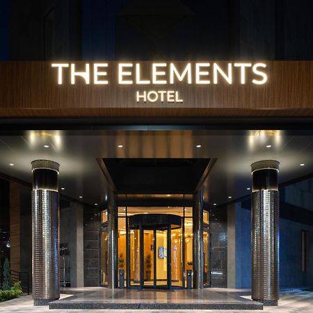 The Elements Hotel Tasjkent Exteriör bild